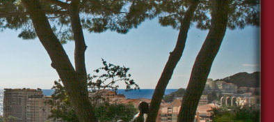 Blick vom Palastfelsen des Fürstentums Monaco an der Cote d' Azur, Bild 4 von 6