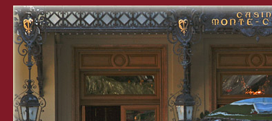 Spielcasino Monte Carlo in Monaco, zu sehen eine Spiegelkugel vor dem Eingang, Bild 1 von 6