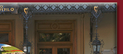 Spielcasino Monte Carlo in Monaco, zu sehen eine Spiegelkugel vor dem Eingang, Bild 2 von 6