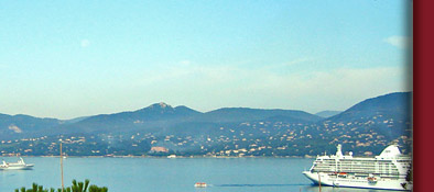 Saint-Tropez mit Blick von der Citadelle über Saint-Tropez in die Bucht, Bild 4 von 6